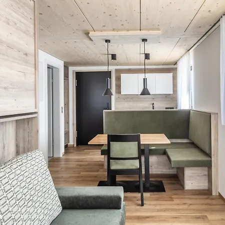 Aparthotel Alpen Krone Kehlegg