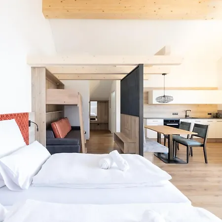 Alpen Krone Kehlegg Aparthotel *